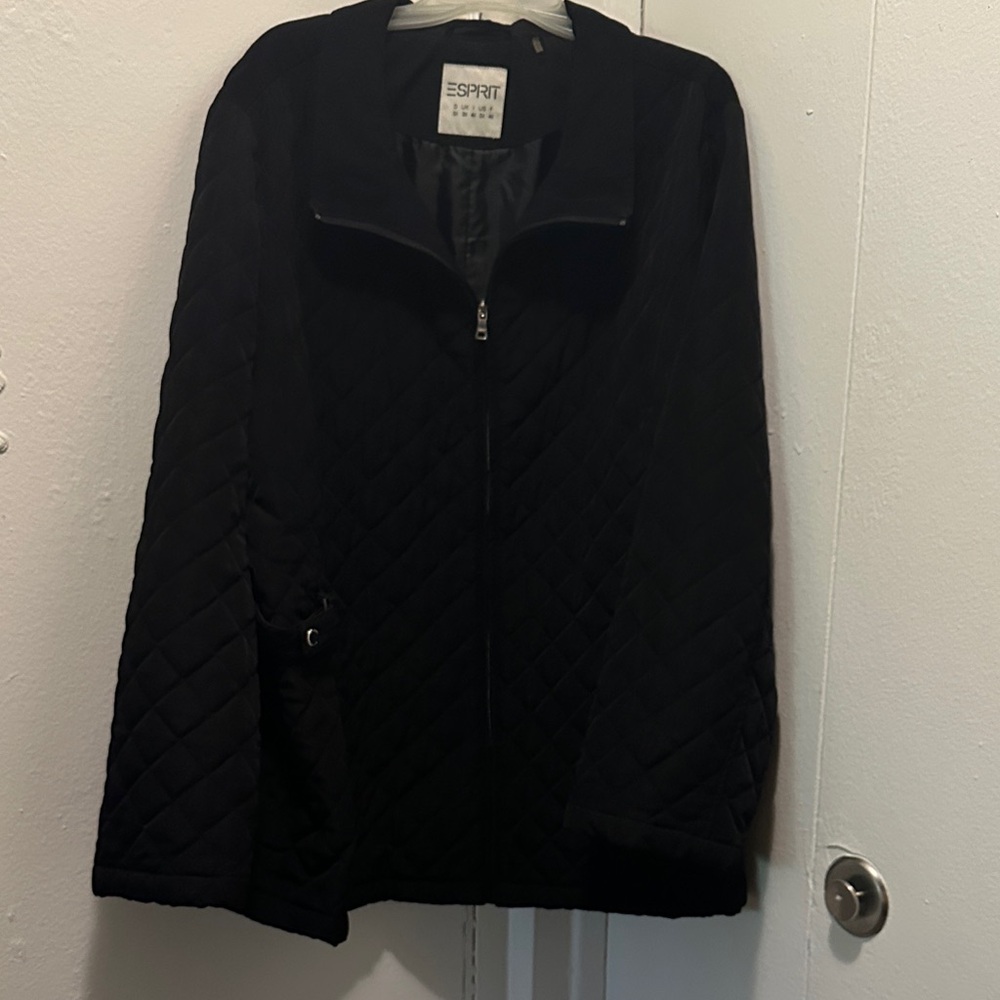 Esprit Women's Black Puffer Jacket
